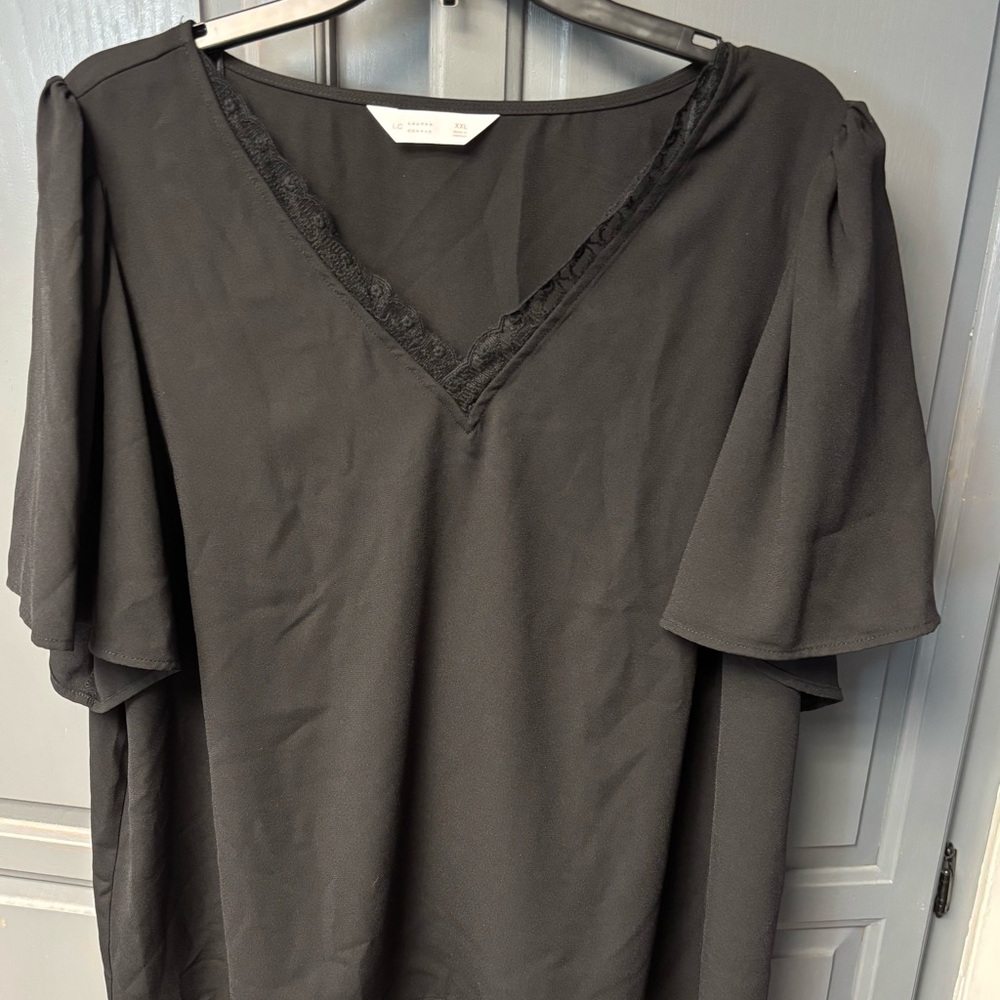 LC Lauren Conrad Gray Flutter Sleeve Blouse